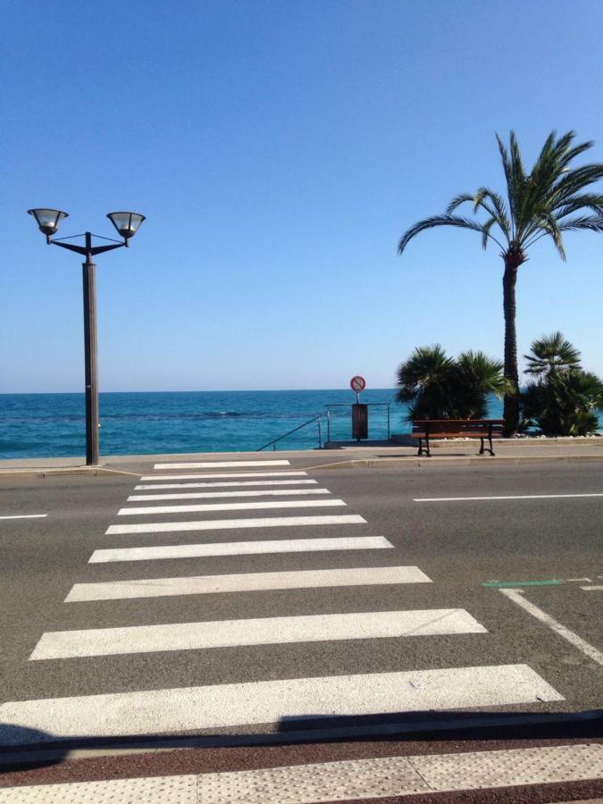 Ferienwohnung Les Caroubiers Roquebrune-Cap-Martin Exterior foto